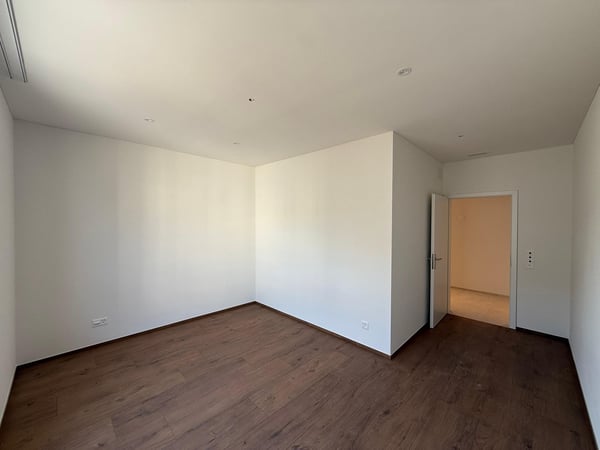 Exklusive 4.5-Zimmer-Neubauwohnung im San Siro Quartier 8
