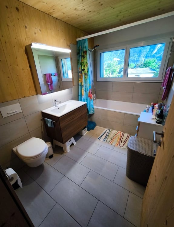 Modernes, freistehendes 6 1/2 Zimmer- Holzhaus mit Seesicht/Ufernähe 22