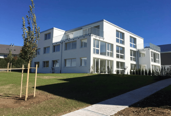 Helle 5.5-Zimmer-Dachwohnung mit Balkon in Aesch ZH – ab September 2026 verfügbar