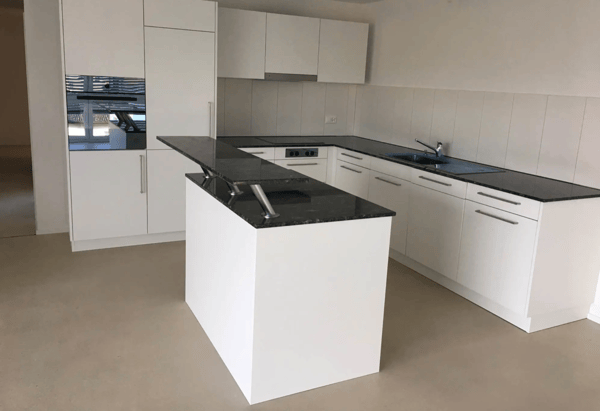 Helle 5.5-Zimmer-Dachwohnung mit Balkon in Aesch ZH – ab September 2026 verfügbar 2