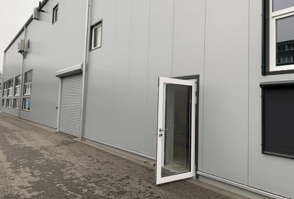 Gewerbe-/Industrieobjekt zur Miete in Studen BE – 370 m² - 450 m² ab 2027 2