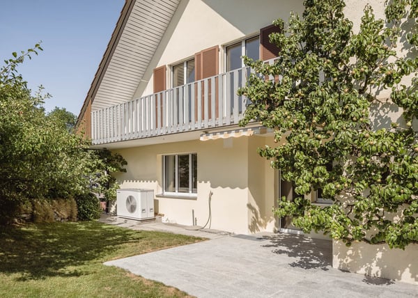 Erstvermietung nach Umbau: 5.5-Zimmer-Doppeleinfamilienhaus mit Bodenseesicht in Wittenbach 8