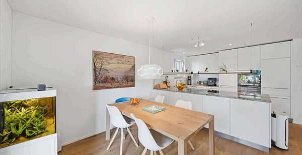 Grosszügige 4.5-Zimmer-Wohnung mit Terrasse in Uster 3
