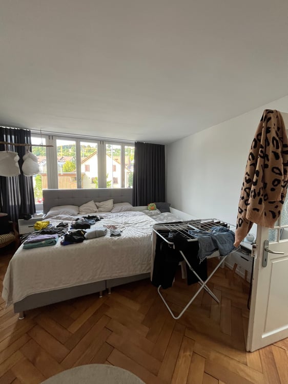 Charmante 2.5-Zimmer-Dachwohnung an sonniger Lage in Uetikon am See 10