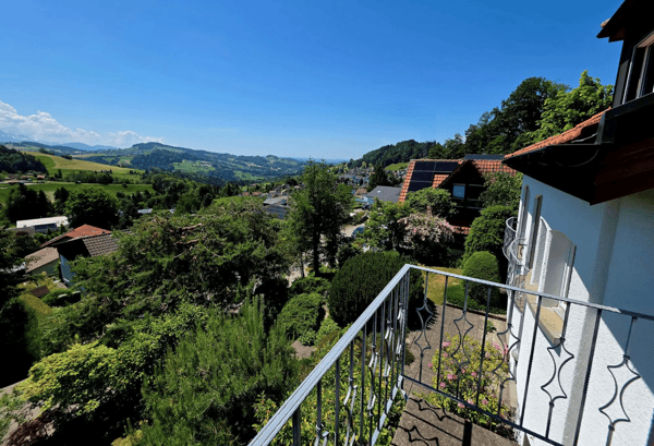 Charmantes 8.5-Zimmer-Einfamilienhaus an privilegierter Südhanglage 10