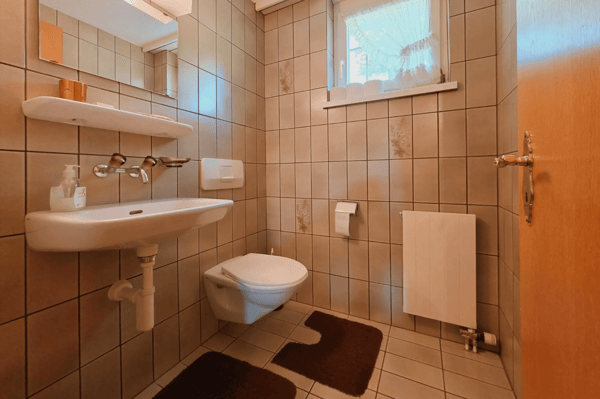 Charmantes 8.5-Zimmer-Einfamilienhaus an privilegierter Südhanglage 9