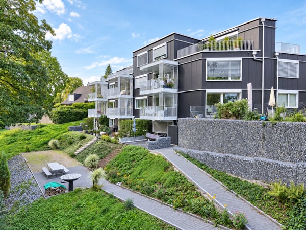 IHR RÜCKZUGSORT IN HERRLIBERG STILVOLL WOHNEN MIT BLICK INS GRÜNE