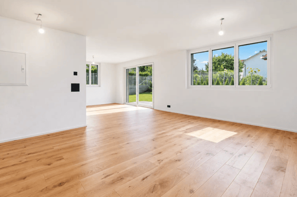 Linkes 6.5-Zimmer-Doppeleinfamilienhaus – ruhiger gelegen & zusätzliche Parkfläche 5