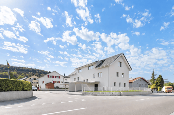 Linkes 6.5-Zimmer-Doppeleinfamilienhaus – ruhiger gelegen & zusätzliche Parkfläche 2