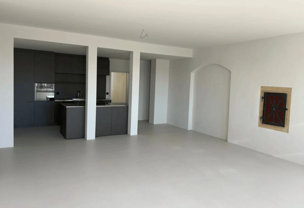 Renovierte Altbauwohnung - Dachgeschoss mit Galerie und Loggia - 2.5-Zimmer mit Seeblick 4