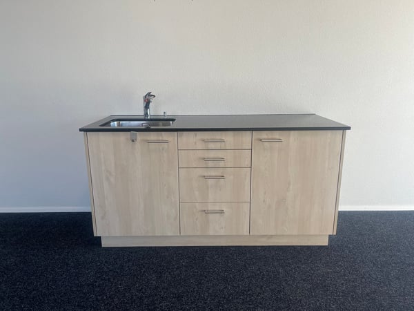 Modernes 130 m² Büro mit grossem Balkon in Ellikon an der Thur 4