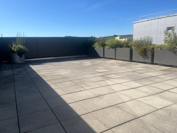 Modernes 130 m² Büro mit grossem Balkon in Ellikon an der Thur 3