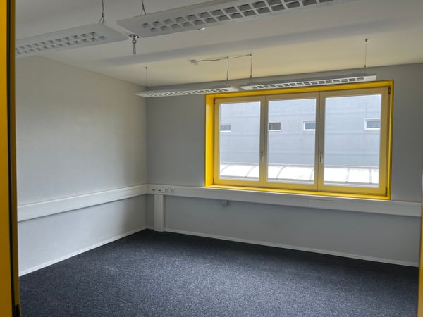 Modernes 130 m² Büro mit grossem Balkon in Ellikon an der Thur 5