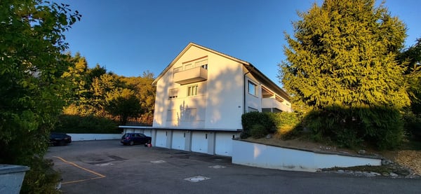 Wohnen am Waldrand - charmante 2-Zimmerwohnung in Wettswil 1