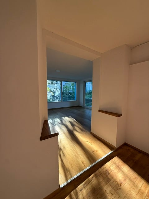 Erstvermietung nach Renovation, grosszügige 3.5-Zimmer-EG-Wohnung mit Terrasse und Garten 11
