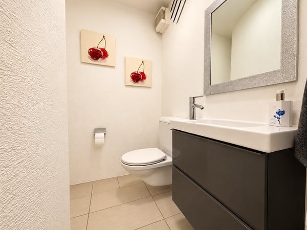 IHR NEUES ZUHAUSE IN KLOTEN GROSSZÜGIGES WOHNEN & GARTENIDYLLE 15