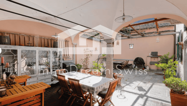 Generationenhaus im beliebten Nucleo mit 2 Wg. und 3 Studios, romantischem Innenhof 2