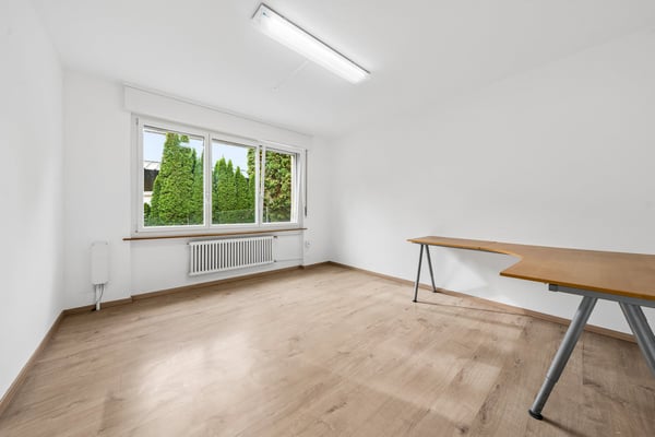 Attraktive Gewerbeliegenschaft mit vielseitigen Nutzungsmöglichkeiten 28