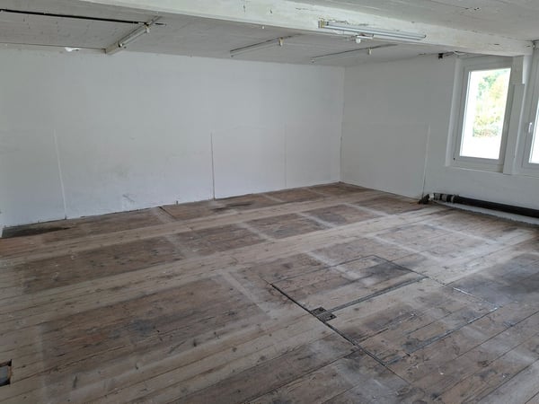 Zu vermieten Gewerbe- / Atelierraum mit rund 92m2 Nutzfläche 5
