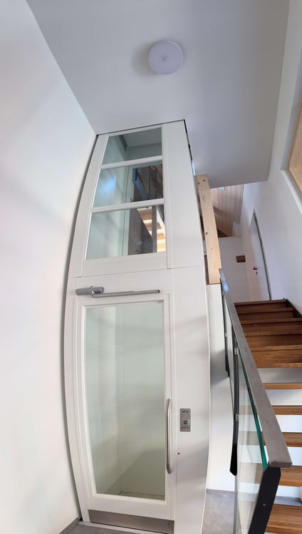 Neue 2.5-Zimmer-Maisonette-Wohnung mit Galerie – Historischer Charme trifft modernen Komfort 5