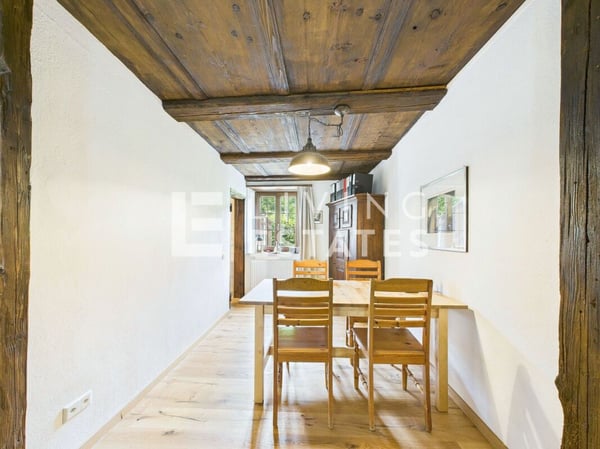 EIN LIEBEVOLLES SCHMUCKSTÜCK FÜR 3 GENERATIONEN 21