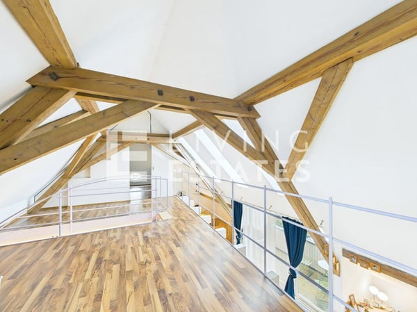 WOHNEN AUF ZWEI ETAGEN - LICHT, CHARME & WEITBLICK 9