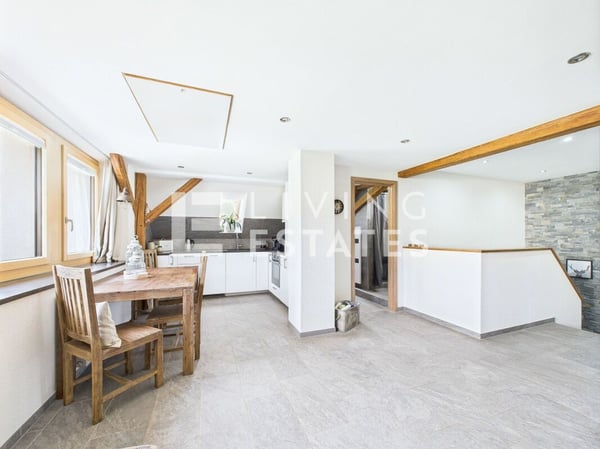 EIN HAUS MIT DREI WOHNUNGEN - ZUM VERLIEBEN 1