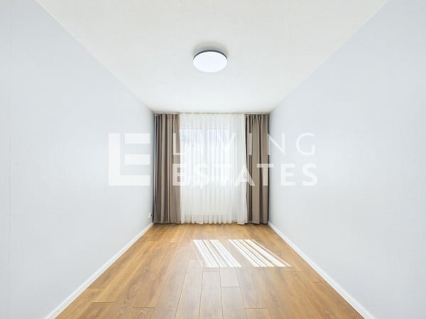 TERRASSENHAUS MIT PANORAMABLICK UND INDIVIDUELLEM LICHTKONZEPT 21