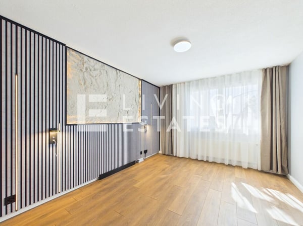 TERRASSENHAUS MIT PANORAMABLICK UND INDIVIDUELLEM LICHTKONZEPT 17
