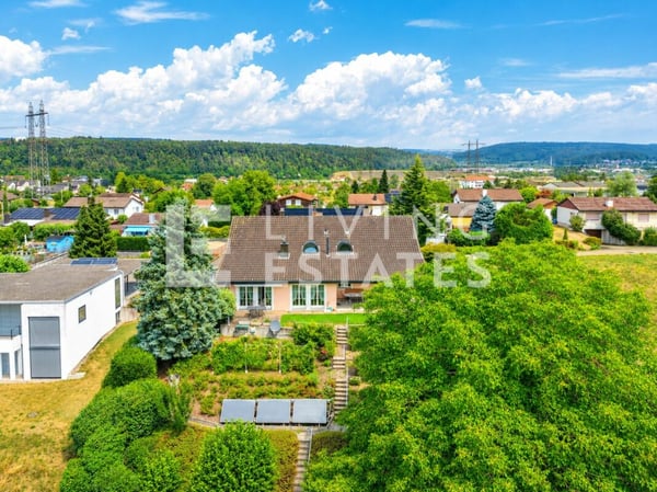 EINE AUSSERGEWÖHNLICHE RESIDENZ IM GRÜNEN 19