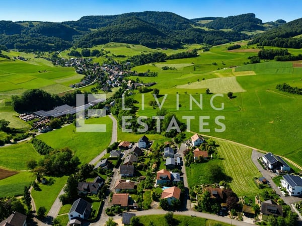 BAULAND MIT WEITBLICK UND NATURVERBUNDENHEIT 7