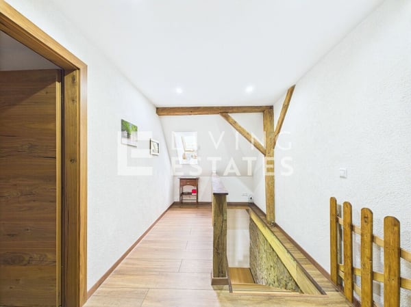 RUSTIKAL TRIFFT MODERN - EINE TRAUMHAFTE MAISONETTE 9
