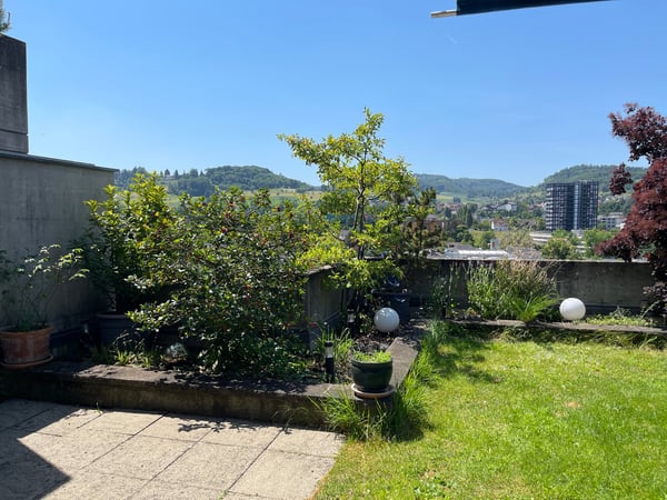 3.5-Zimmer-Eigentumswohnung mit Studio, grosszügigen Terrassen und idealer Lage 16