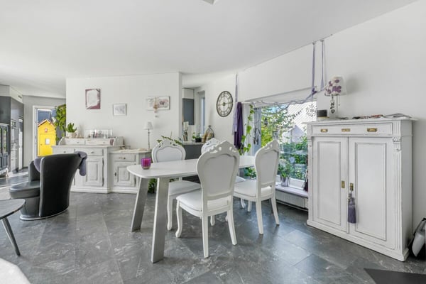 Freistehendes 1.5-Zimmer-Einfamilienhaus mit Gartenidylle und viel Charme 4