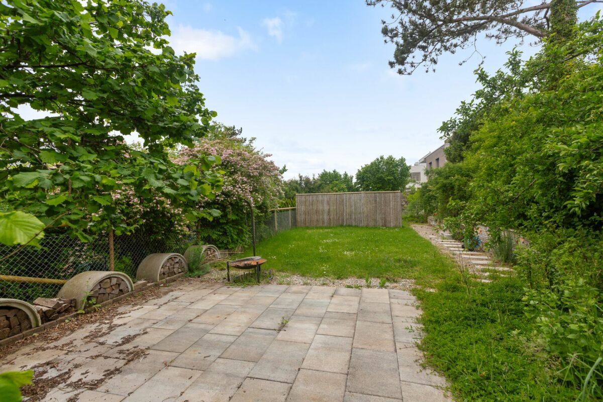 6.5-Zimmer-Haus mit viel Umschwung und Privatsphäre