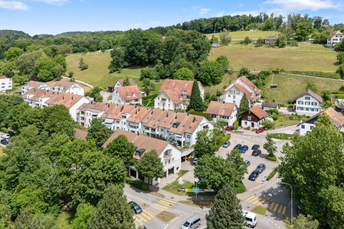 Grosszügige 4.5-Zimmer-Gartenwohnung mit weitläufigem Aussenbereich