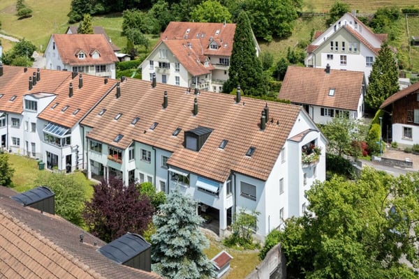 Grosszügige 4.5-Zimmer-Gartenwohnung mit weitläufigem Aussenbereich 4