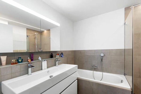 Moderne 4.5-Zimmerwohnung mit Alpenblick 12