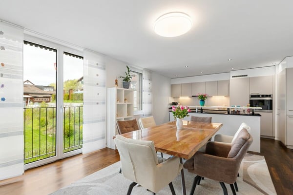 Moderne 4.5-Zimmerwohnung mit Alpenblick 4