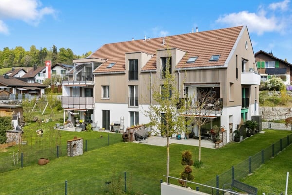 Moderne 4.5-Zimmerwohnung mit Alpenblick 2