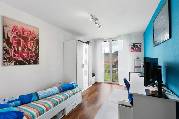 Moderne 4.5-Zimmerwohnung mit Alpenblick 8