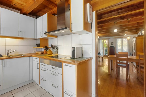 5.5-Zimmer-Reihenhaus zwischen Natur und Stadtnähe 4