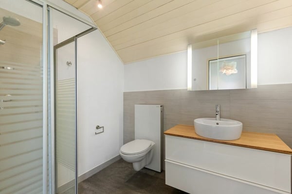6.5-Zimmer-Haus mit viel Umschwung und Privatsphäre 9