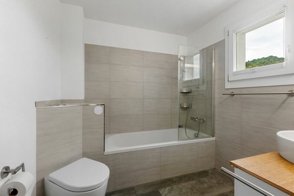 6.5-Zimmer-Haus mit viel Umschwung und Privatsphäre 8