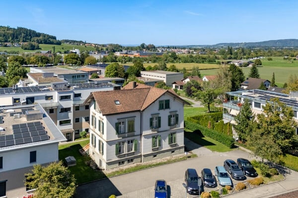 Historische Villa mit Charakter und Raum für Neues 12