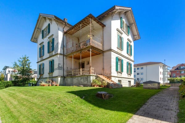 Historische Villa mit Charakter und Raum für Neues 10
