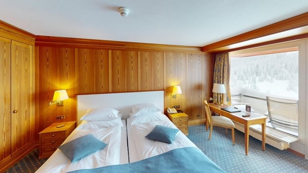 Ein historisches 5-Sterne-Hotel wird zu einem Pop-Up Hotel für moderne Nomaden & Bergliebhaber! 4