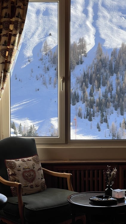 Werde Teil des The Grand Arosa Pop-Up Hotels  Übernehme die berühmte Nosti Bar im ehemaligen Arosa Kulm Hotel 9