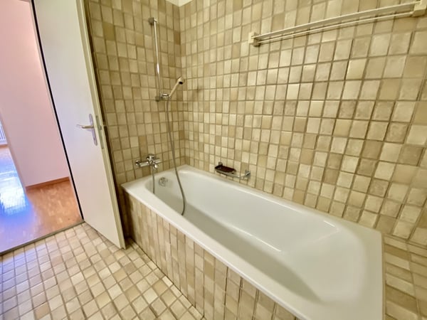 1 Zimmer Wohnung in Zürich- befristet bis 31.07.1016 4