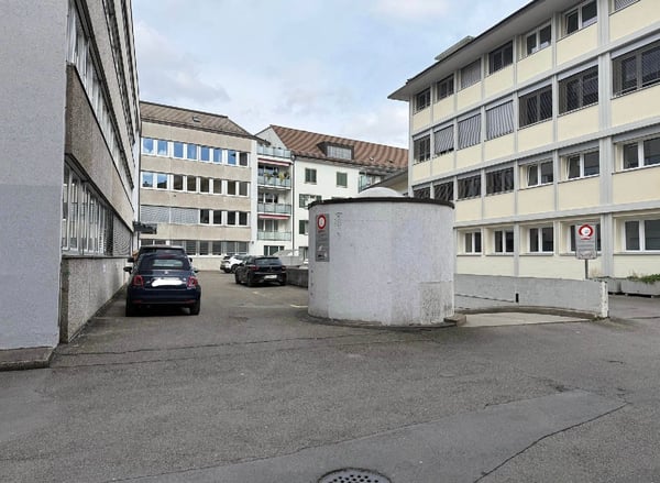 AUSSEN- UND TIEFGARAGEN PARKPLÄTZE IN ZÜRICH NÄHE ALBISRIEDERPLATZ / AB 3.- CHF/H / AB 400.- CHF/MONAT 4